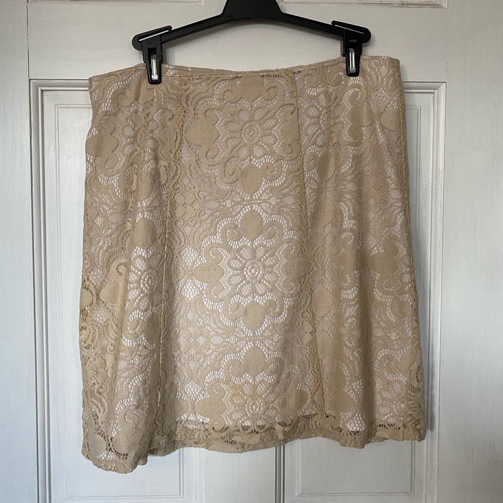 Cream Lace Skirt New York & Company